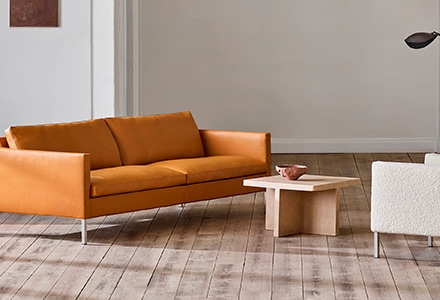 JUUL sofa model 903